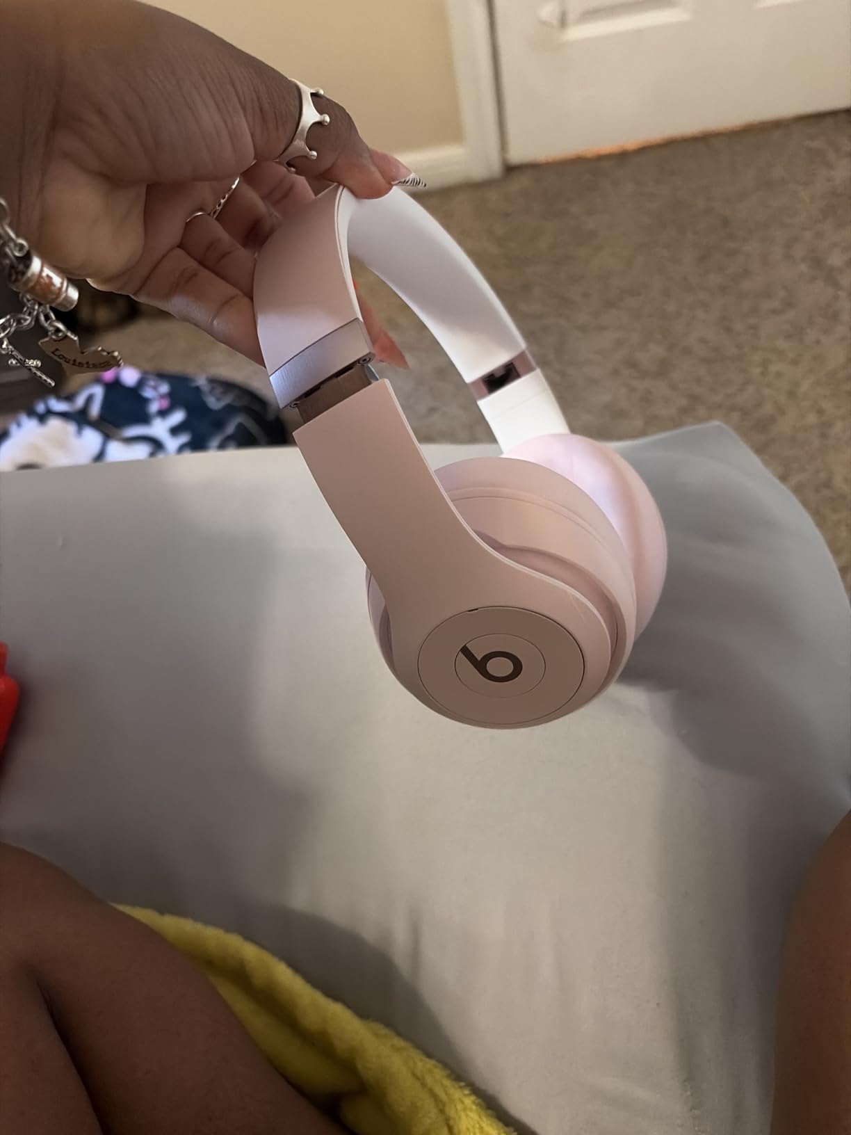Beats Studio Pro - Wireless Noise Cancelling Over-The-Ear Headphones - Matte Pink (Renewed) customer photo 1