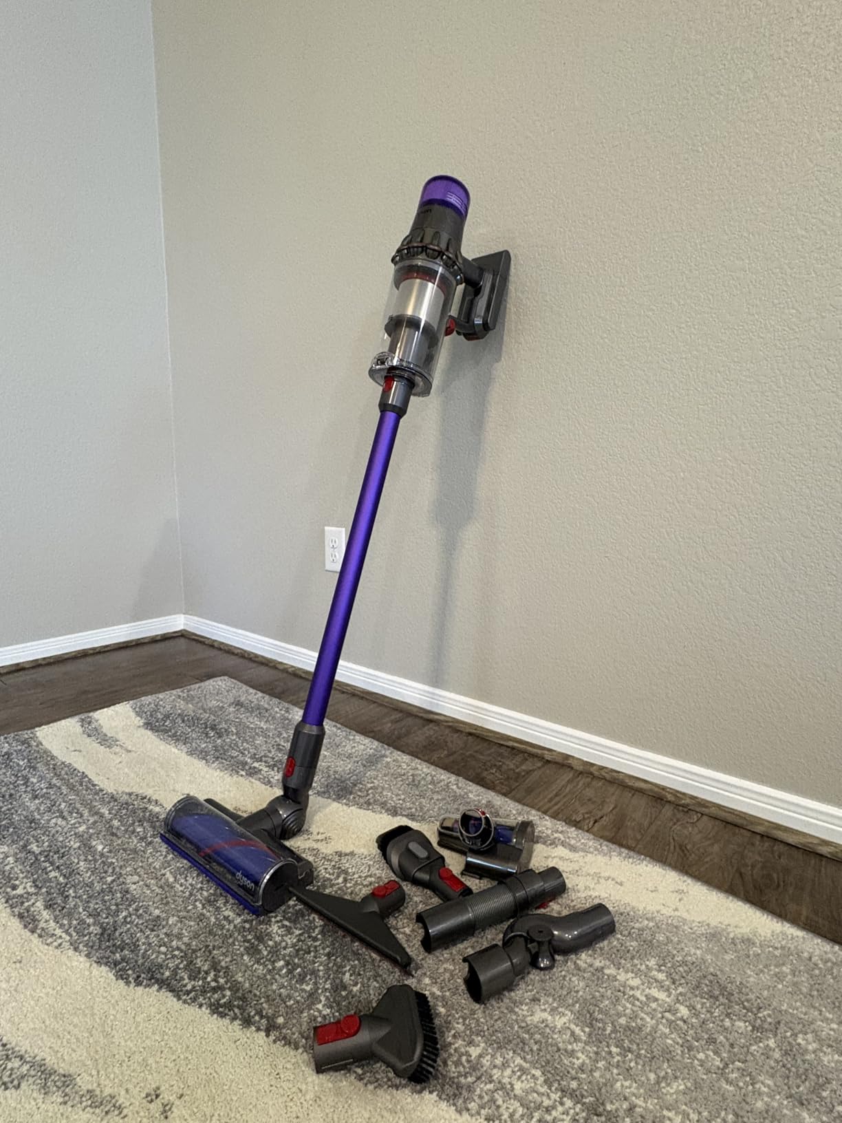 Dyson V11 Extra Cordless Vacuum (Nickel/Purple) customer photo 1
