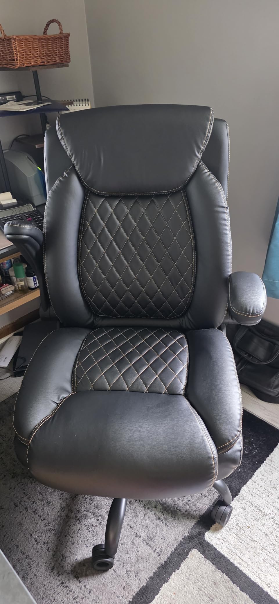 Big and Tall Office Chair 600lbs, Heavy Duty Ergonomic Executive Desk with Adjustable Armrests, Wide Seat, PU Leather Fabric, Adjustable Height, Comfortable Office Chair for Heavy People customer photo 1