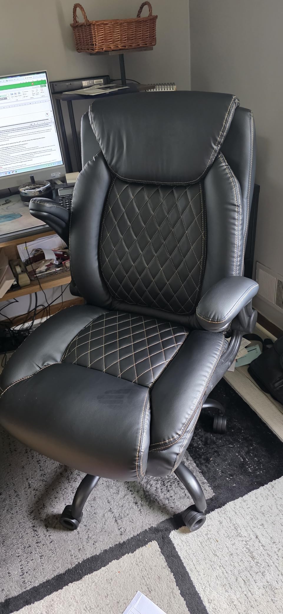 Big and Tall Office Chair 600lbs, Heavy Duty Ergonomic Executive Desk with Adjustable Armrests, Wide Seat, PU Leather Fabric, Adjustable Height, Comfortable Office Chair for Heavy People customer photo 2