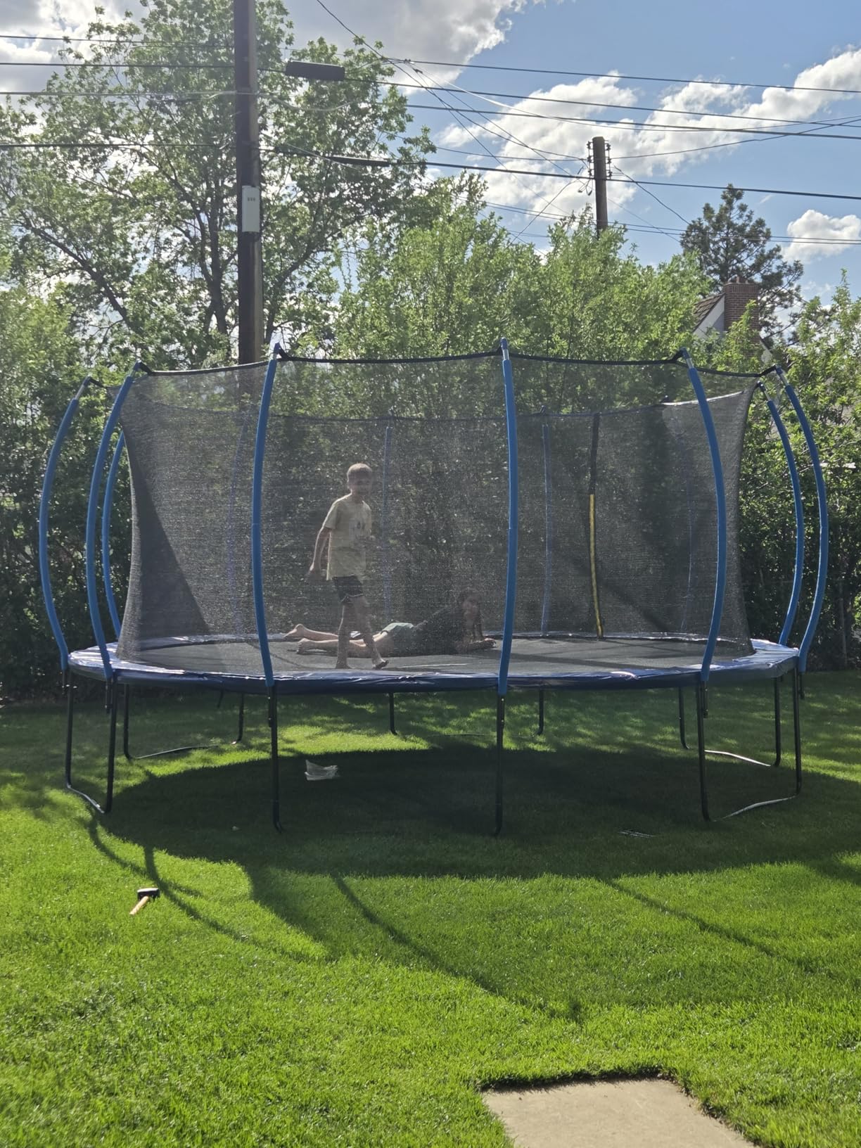 Zupapa 1600LBS Capacity No-Gap Design 16 15 14FT Trampoline with Safety Enclosure Net and Non-Slip Ladder 10-Year Quality Assurance Perfect for Outdoor Backyard Fun customer photo 1