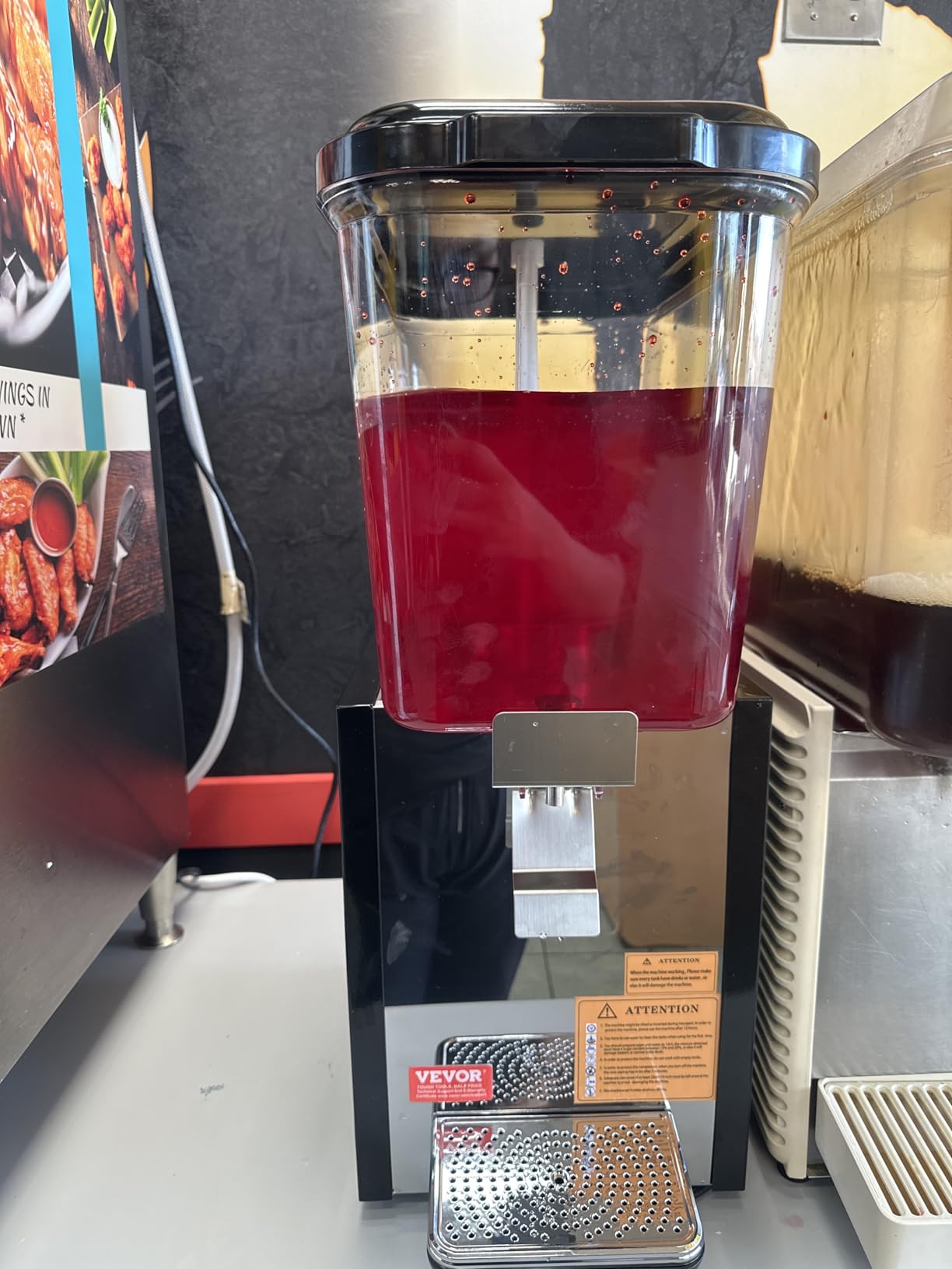 VEVOR Commercial Beverage Dispenser, 3 Tanks Juice Dispenser, 18 L / 19 QT Per Tank, 512W Stainless Steel Ice Tea Drink Machine with 45-54°F Cooling Temp, for Cold Drink Restaurant Bar Party customer photo 1