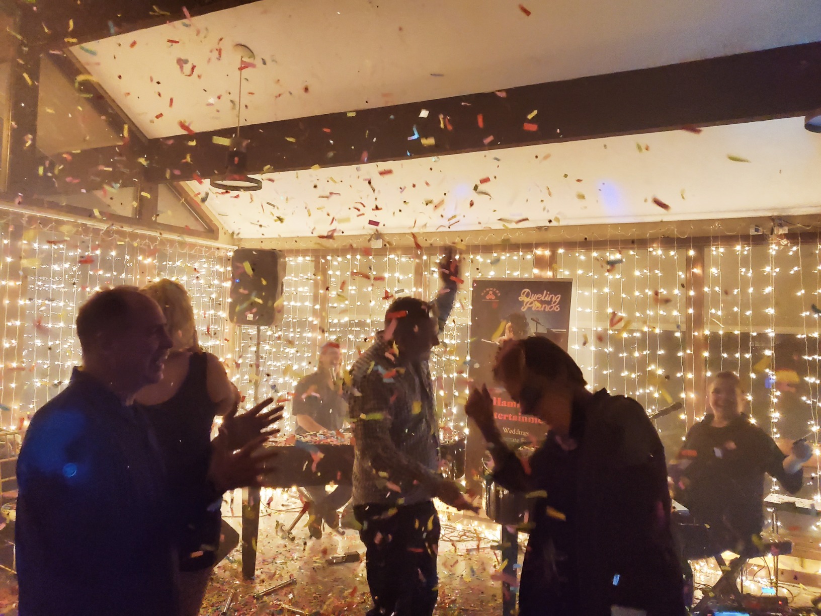 CHAUVET DJ FunFetti Shot Professional Confetti Launcher w/Wireless Remote for Concerts, Parties, and Special Events customer photo 1
