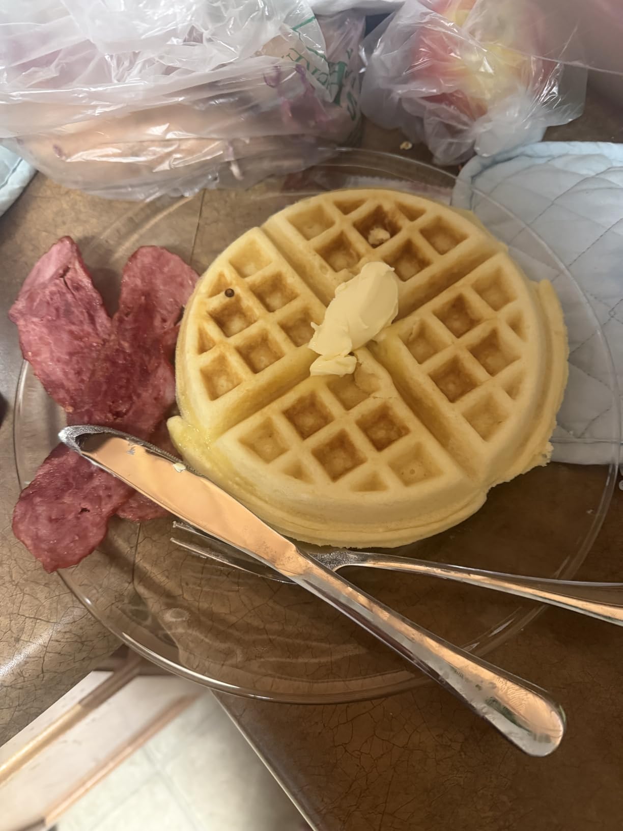 Chefman Rotating Belgian Waffle Maker, 180 Degree Flip Iron w/ Non-Stick Plates, Adjustable Timer, Locking Lid, & Drip Plate customer photo 2