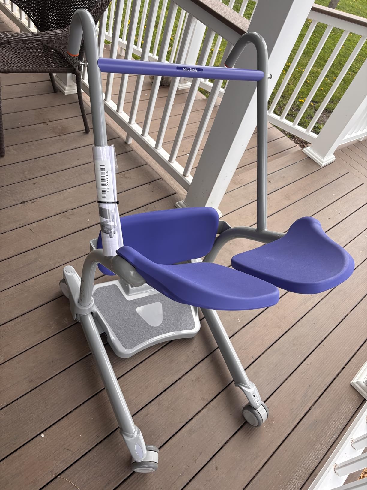 ArjoHuntleigh Sara Stedy Sit to Stand Manual Patient Lift Aid | Fully Assembled | Holds up to 400 Pounds | Users 4'11