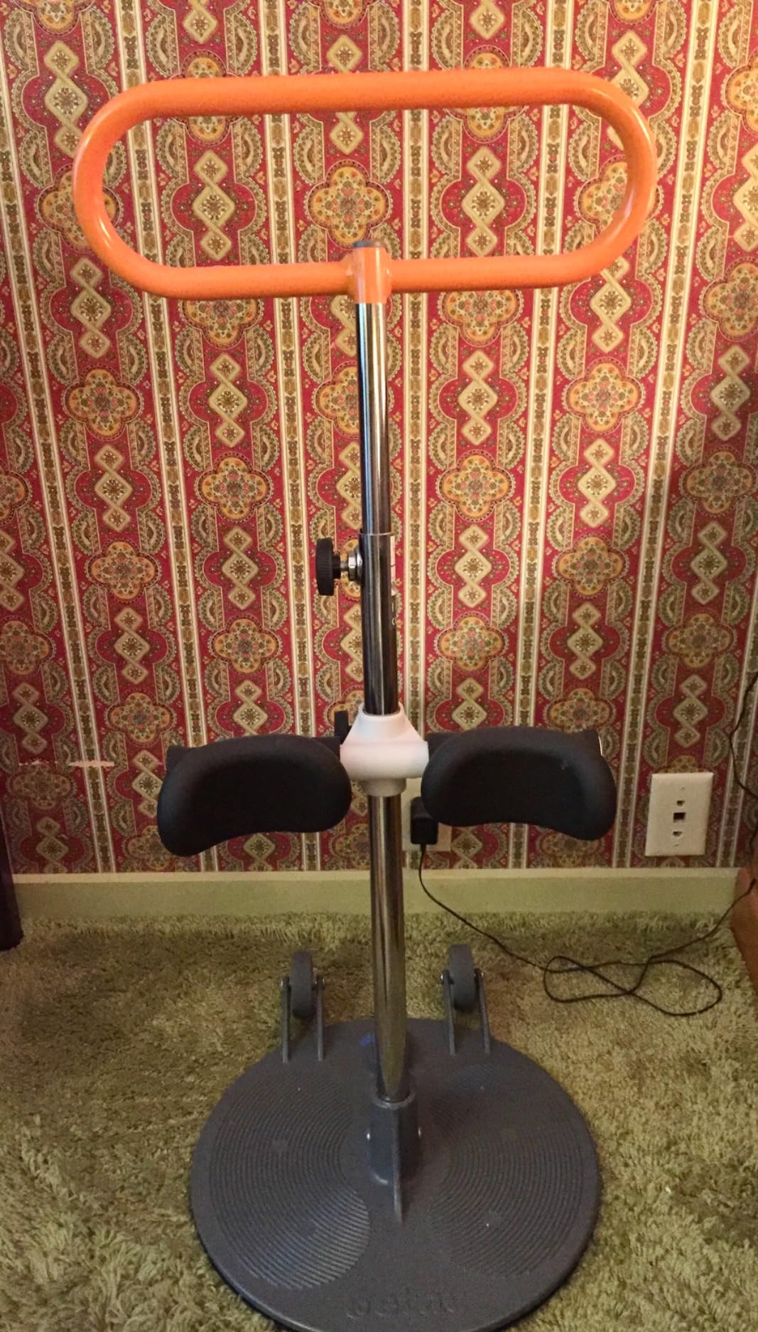 Etac Turner PRO Patient Transfer Aid - Assistive Standing Pivot Transfer from One Seated Position to Another (440 lbs Capacity) customer photo 2