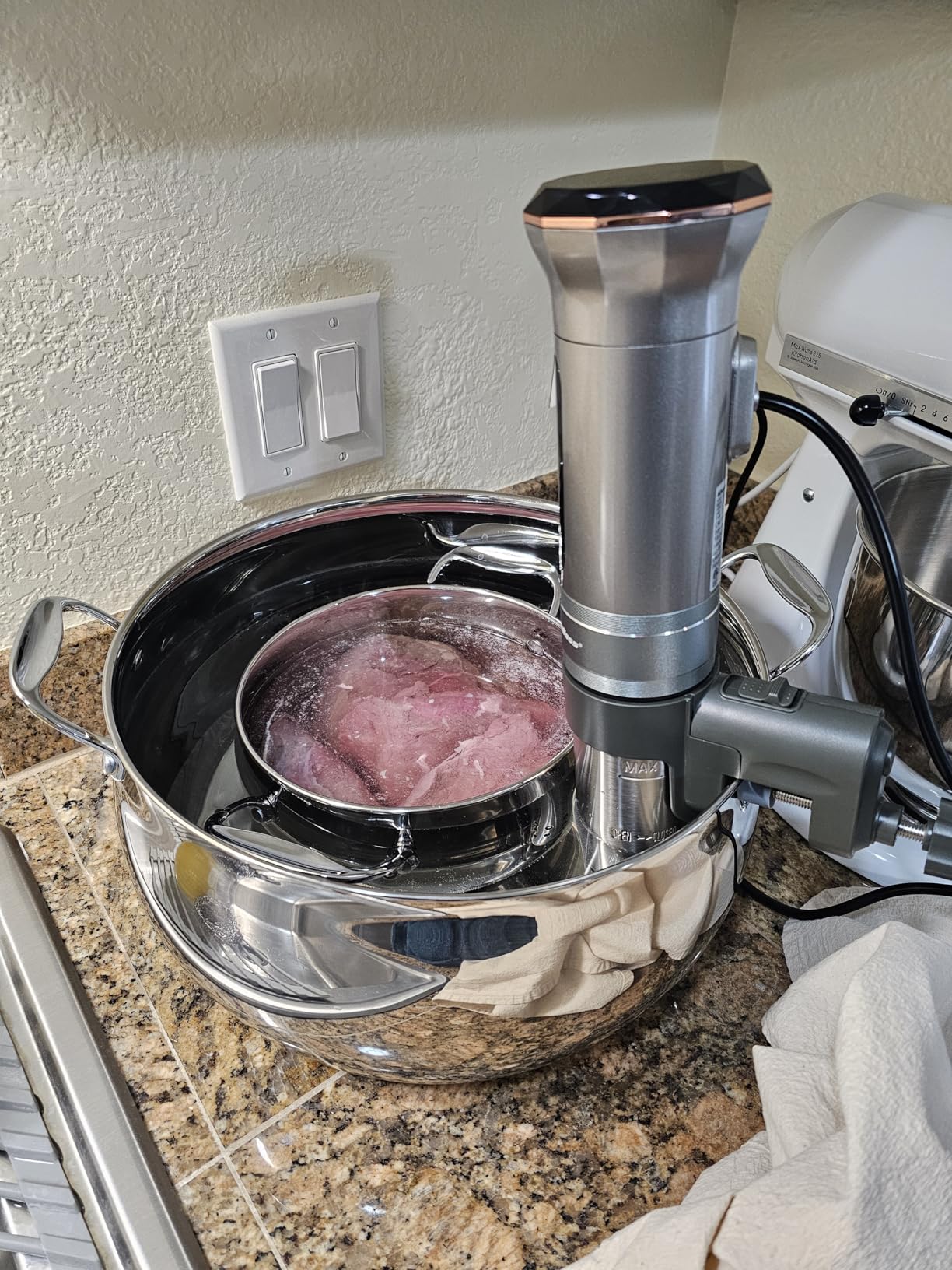 KitchenBoss Sous Vide Cooker Machine G300S: Ultra-quiet 1100 Watts Precision Cooker IPX7 Waterproof Stainless Steel Immersion Circulator customer photo 1