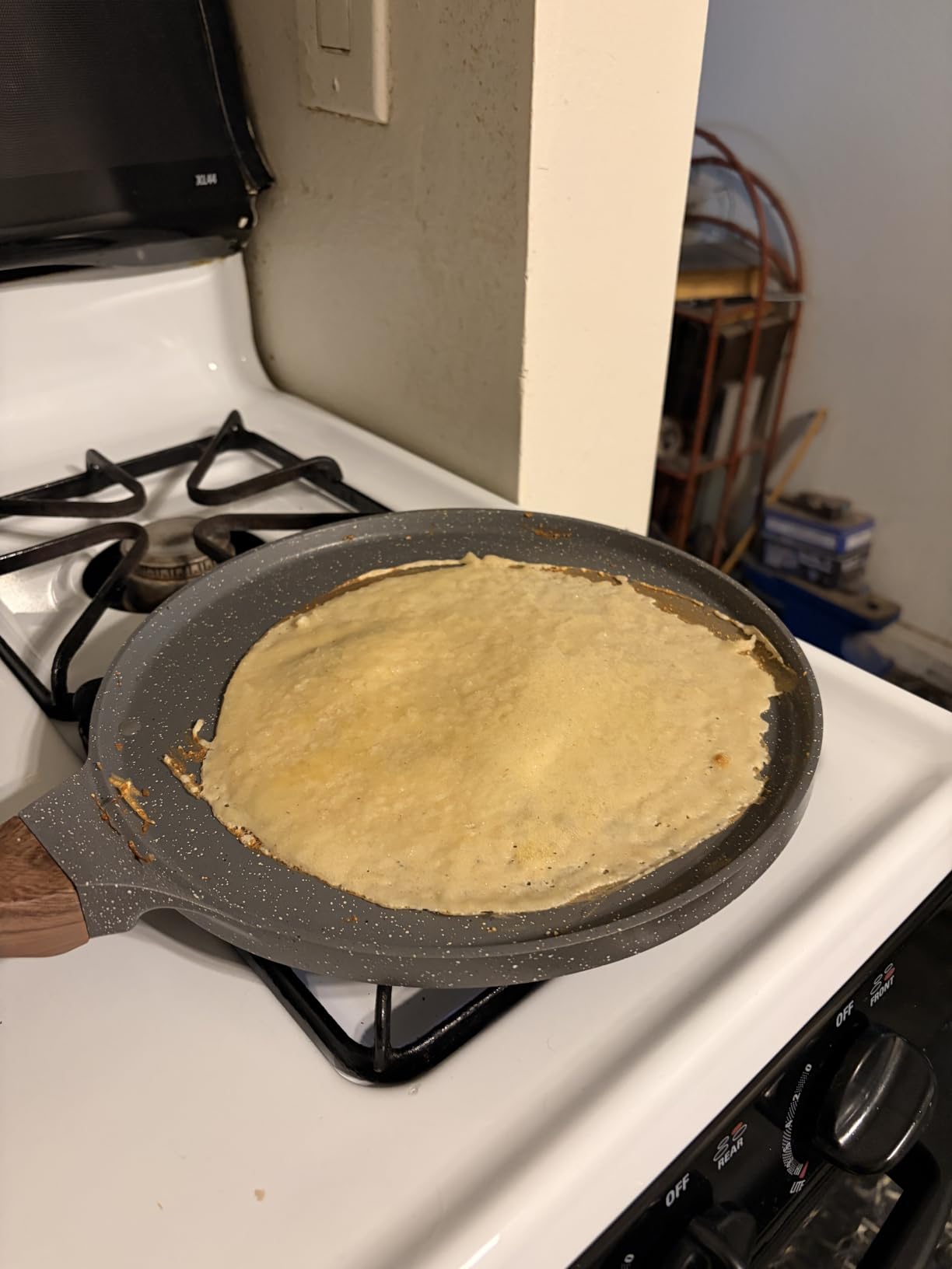 SENSARTE Nonstick Crepe Pan, Swiss Granite Coating Dosa Pan Pancake Flat Skillet Tawa Griddle 10-Inch with Stay-Cool Handle, Induction Compatible customer photo 1