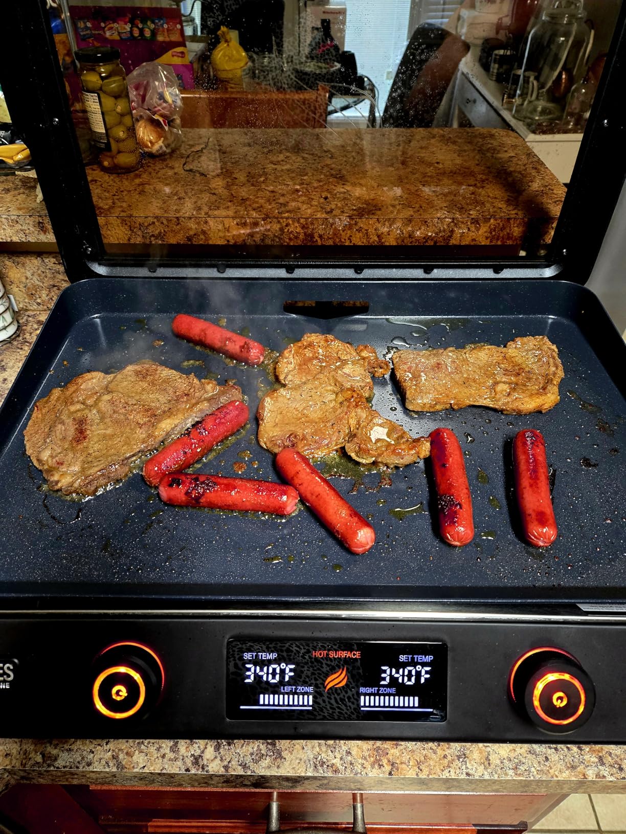 Blackstone 22-Inch Electric Griddle - 1600W Non Stick Ceramic Titanium Coated Stainless Steel Tabletop Griddle with EZ-Touch Control Dial, LCD Display, Patented Rotate & Remove Glass Hood - 8001 customer photo 2