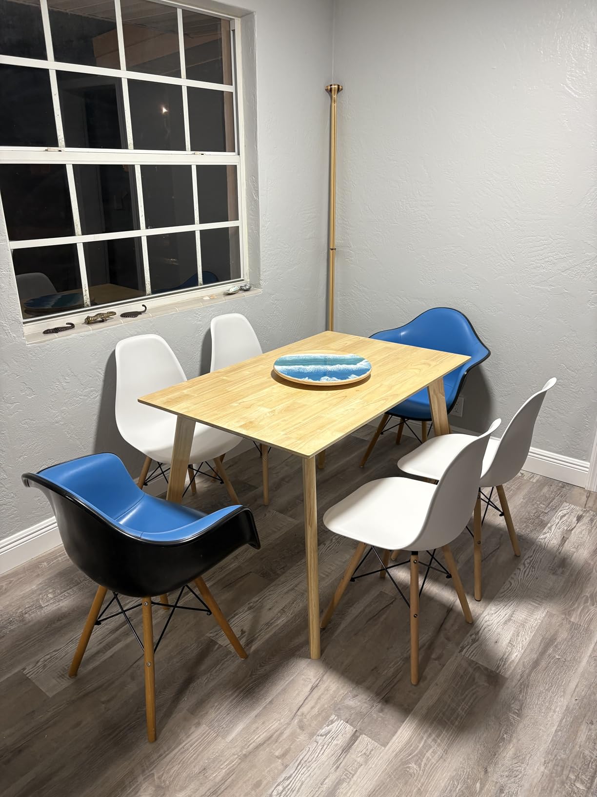 Amazon Basics FSC Certified Sturdy Solid Wood Rectangular Dining Table, Easy Assembly, Kitchen Table, 29.5D x 47.2W x 29.5H, Natural Wood customer photo 2