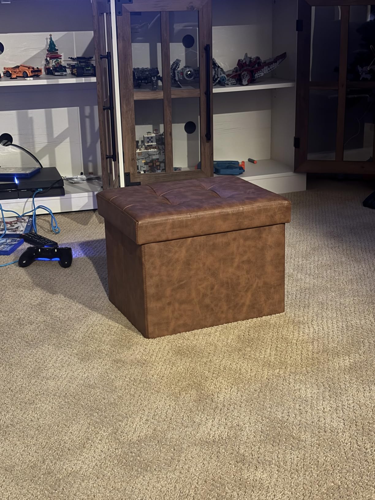 SONGMICS Small Folding Storage Ottoman, Foot Rest Stool, Cube Footrest, Synthetic Leather, 12.2 x 16.1 x 12.2 Inches, 286 lb Capacity, for Living Room, Bedroom, Dorm, Coffee Brown ULSF100K01 customer photo 1