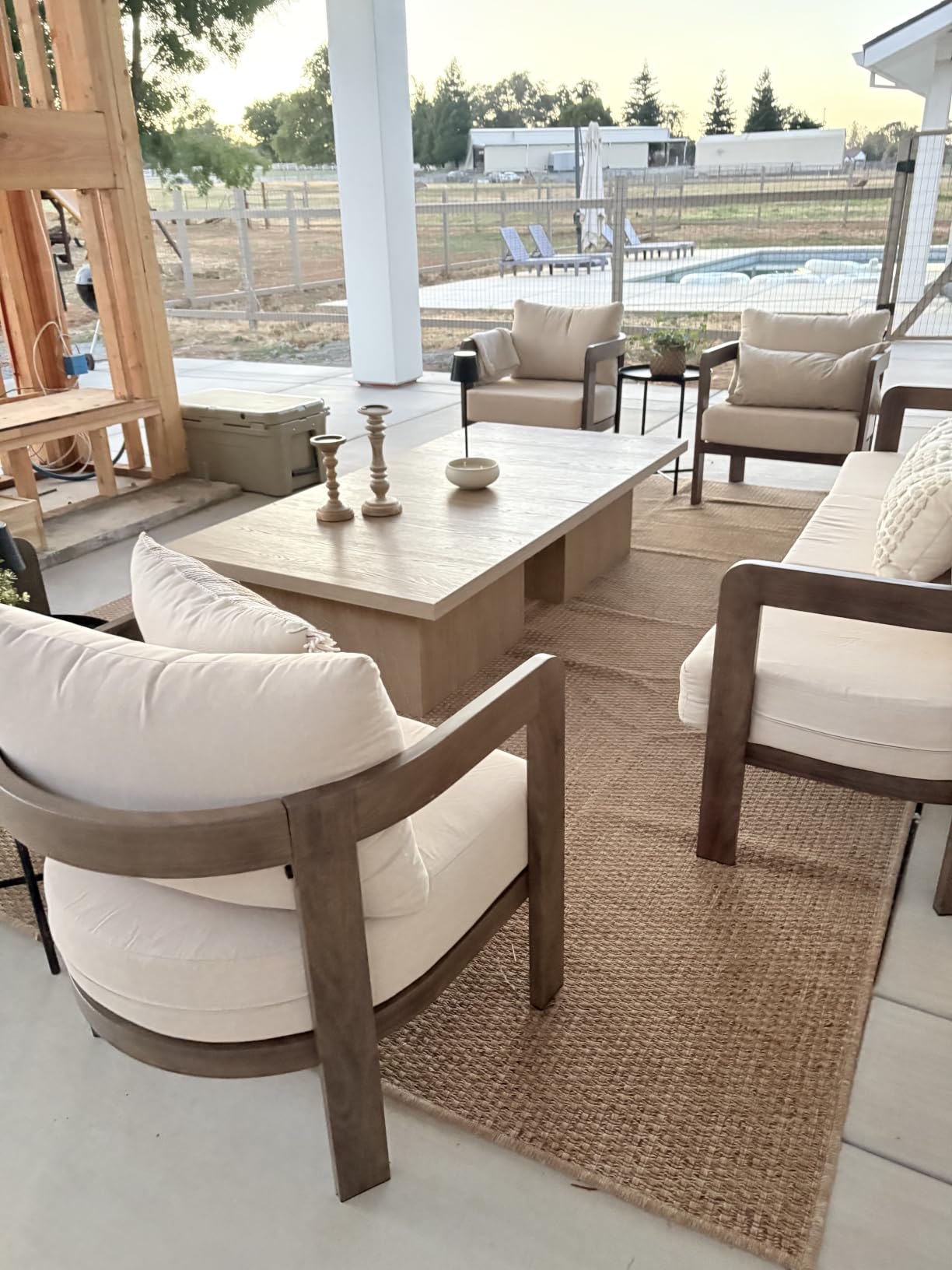 Coaster Home Furnishings Zetta Square Cocktail Living Room Coffee Table, Rustic Farmhouse Mango Brown 708068 customer photo 1