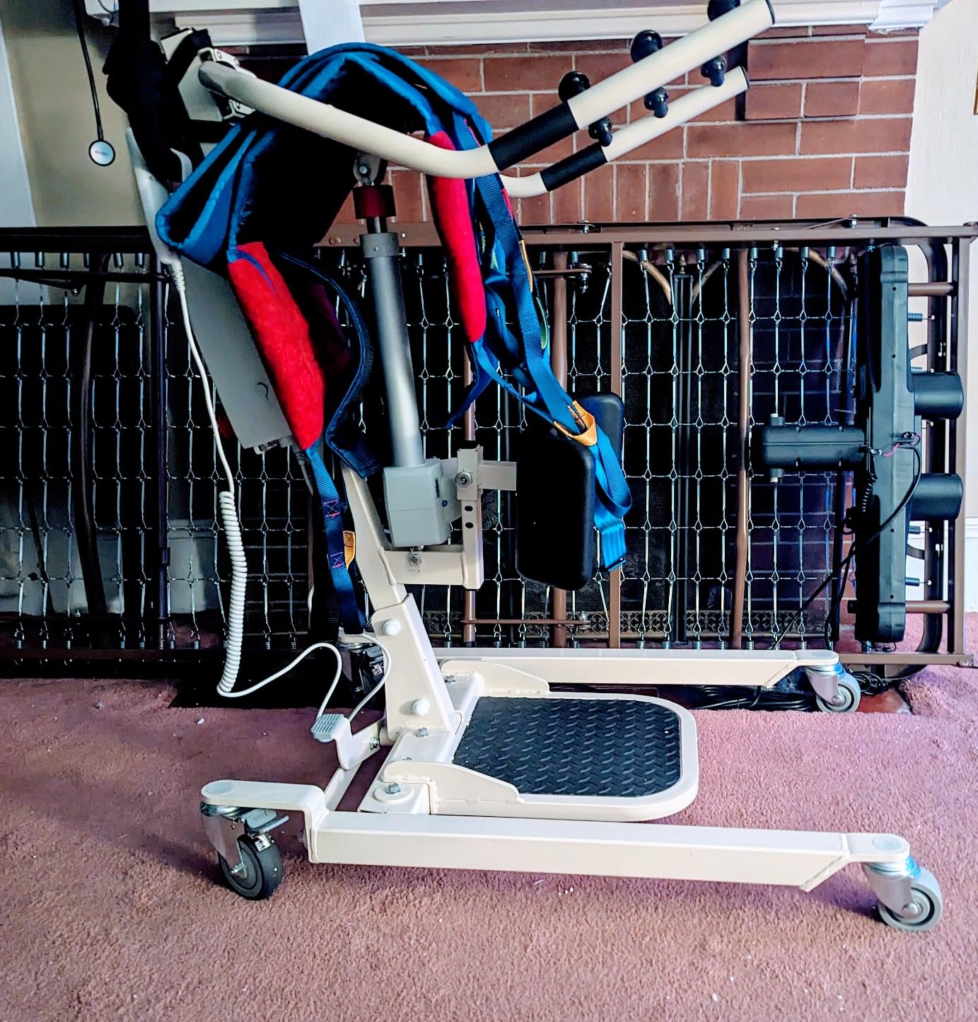 AireMed Full Electric Sit to Stand Lift - Safely Sit, Stand or Transfer with Ease - Ideal Stand Assist Electric Patient Lift for Home or Healthcare Facilities customer photo 1