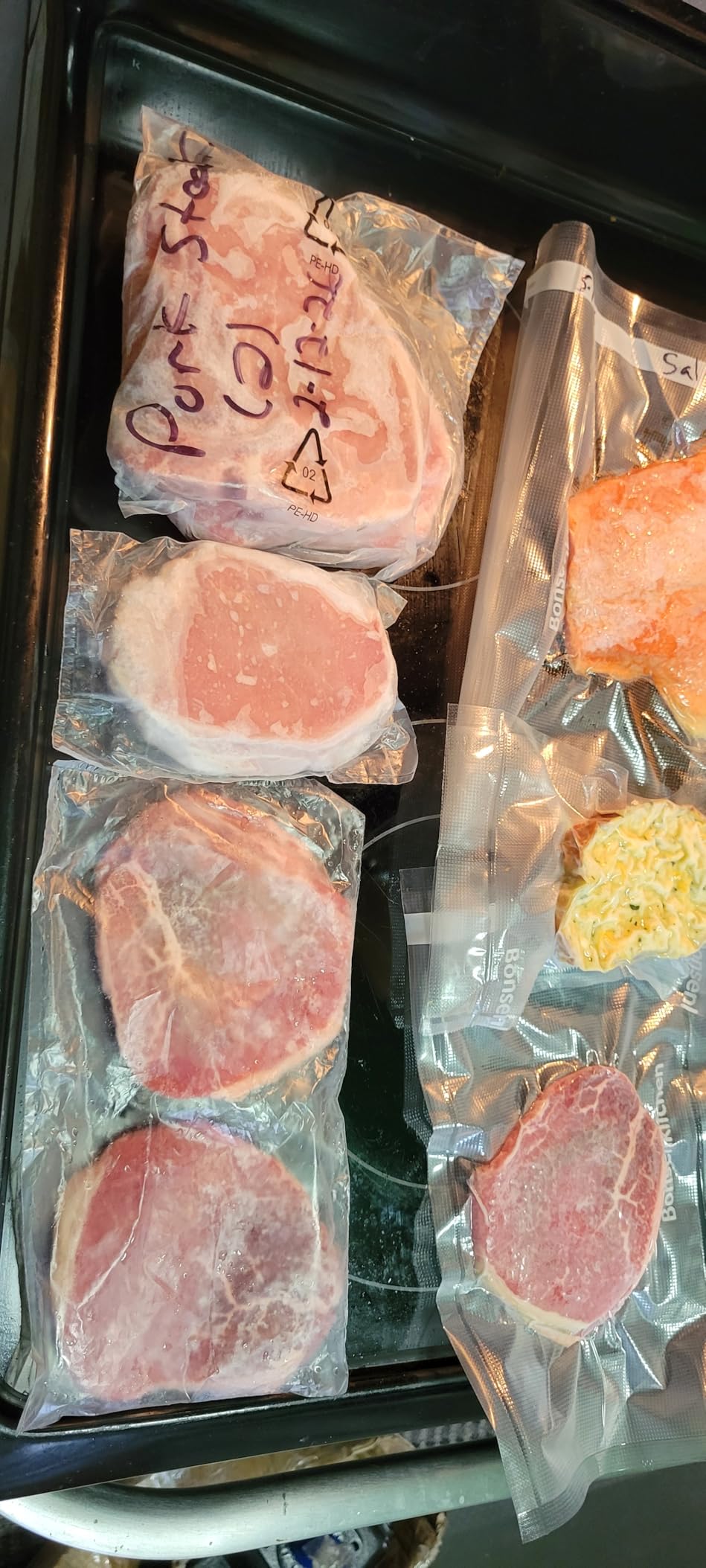 Bonsenkitchen Vacuum Sealer Machine, Globefish Technology for Perfect Vacuum Sealing, Powerful Low-Noise Food Vacuum Sealer with Easy Handle Design, Built-in Cutter & Bag Storage, 1 Bag Roll & 10 Bags customer photo 2