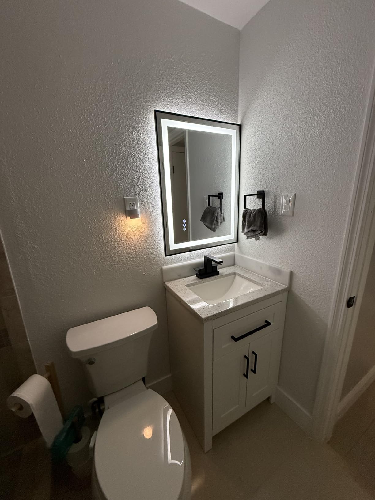 OKPAL 24x32 LED Bathroom Mirror with Black Frame, Lighted Mirrors for Bathroom Wall, Frontlit & Backlit LED Bathroom Vanity Mirror, Anti-Fog, Dimmable, Shatterproof, ETL Listed customer photo 2