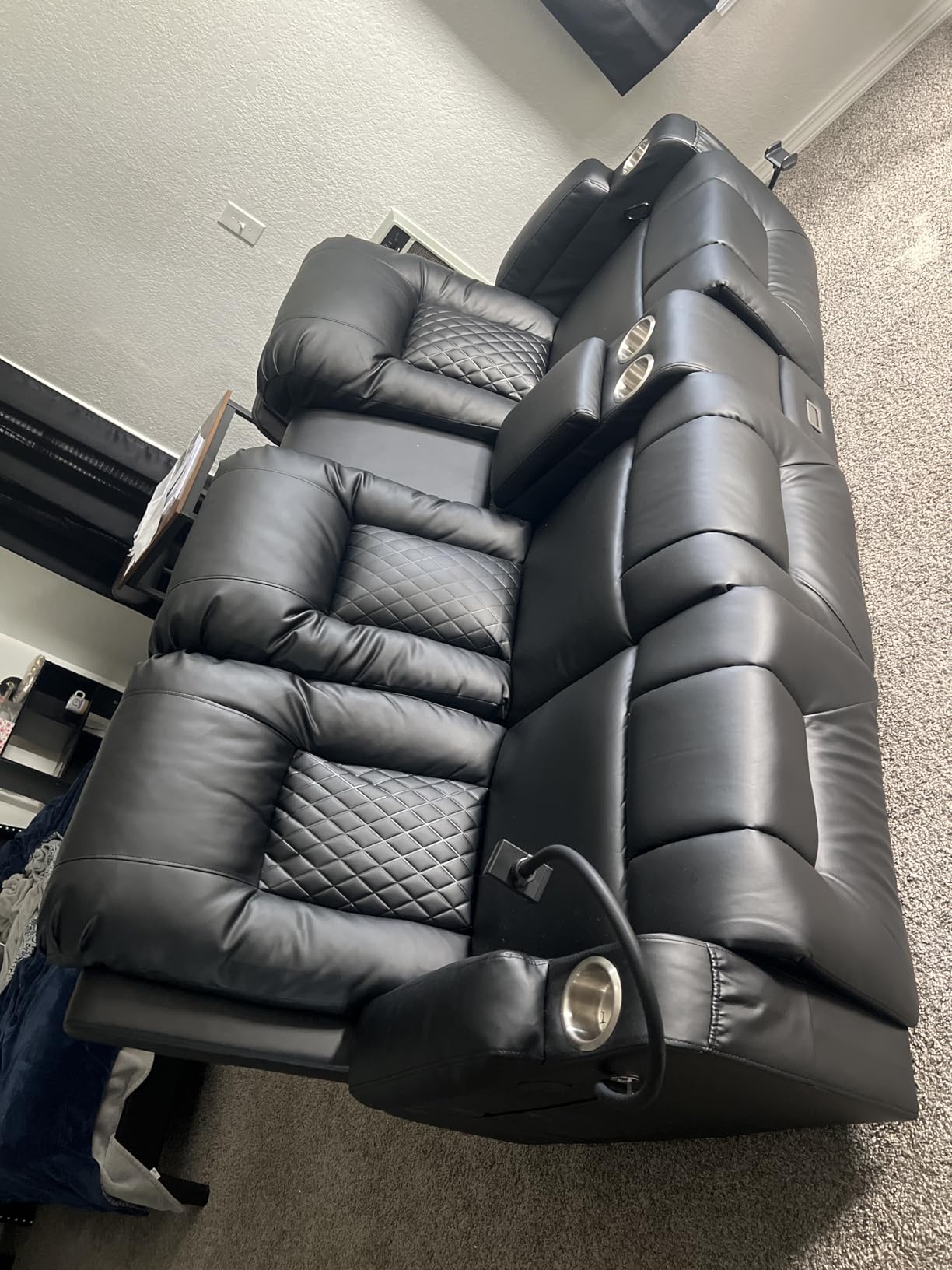YONISEE 3 Seat Recliner Sofa, Large Reclining Sofa with Storage Console, Manual Reclining Chair with USB Ports, 2 Cell Phone Holder, 3 Seater Loveseat Recliner Couch for Living Room customer photo 1