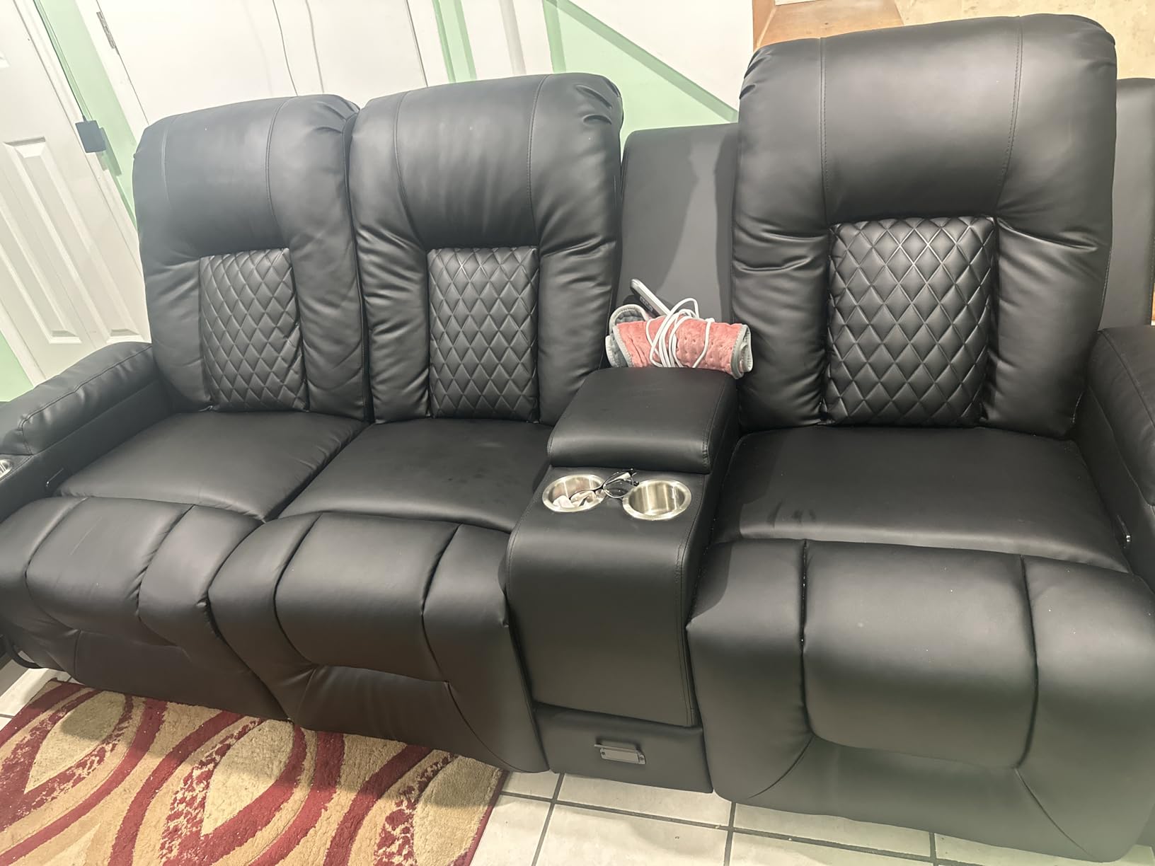 YONISEE 3 Seat Recliner Sofa, Large Reclining Sofa with Storage Console, Manual Reclining Chair with USB Ports, 2 Cell Phone Holder, 3 Seater Loveseat Recliner Couch for Living Room customer photo 2