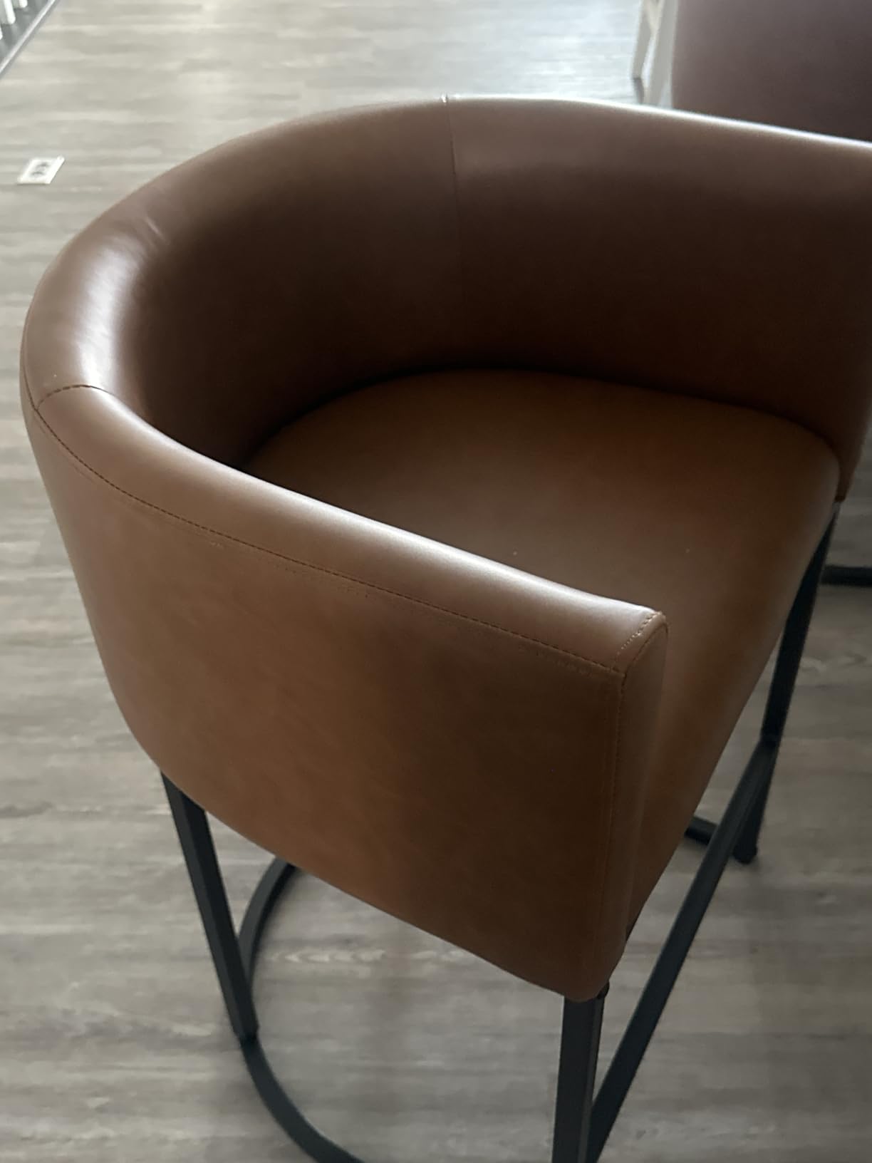 26 Inch H Counter Height Bar Stools Set of 2, Modern Barrel Counter Stools with Backrest and Arms, Linen Fabric Upholstered Accent Barstools for Kitchen Island, Support 450 LBS (Beige) customer photo 1