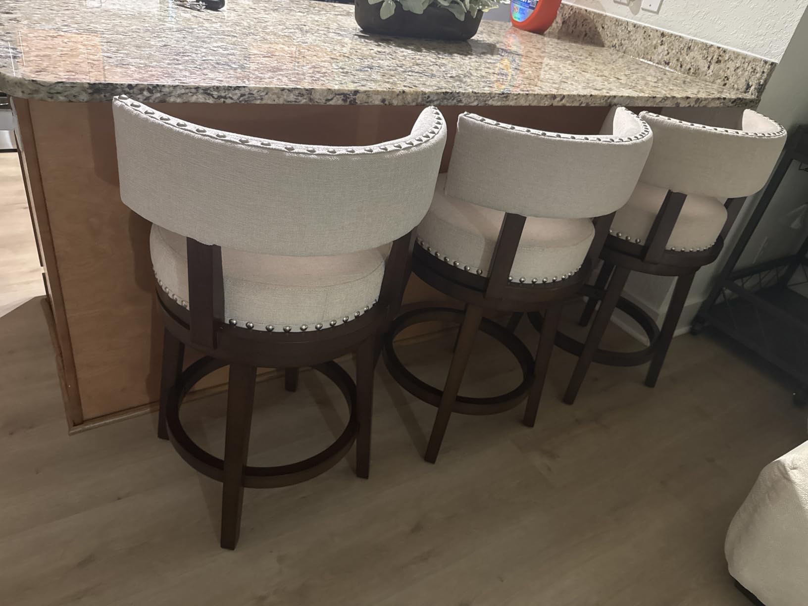 COLAMY Swivel Bar Stool Set of 2, Modern Swivel Barstool with Back, Counter Height Bar Stools, 25 Inch Upholstered Wood Barstool for Kitchen Island Dining Room Bar, Beige customer photo 1