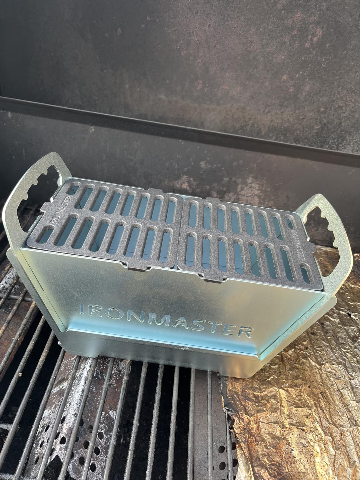 Portable Foldable Hibachi Grill, Heavy Duty & Durable, Small Charcoal Grill for Outdoor Camping Yakitori - w/Cast Iron Cooking Grate 11.5