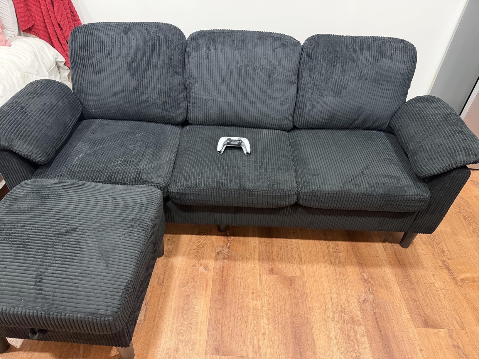 Vongrasig Convertible Sectional Couches, 3 Seat L Shaped Couch Sofa with Removable Pillows Soft Corduroy Fabric Small Couch Mid Century for Living Room, Apartment and Office Black customer photo 1