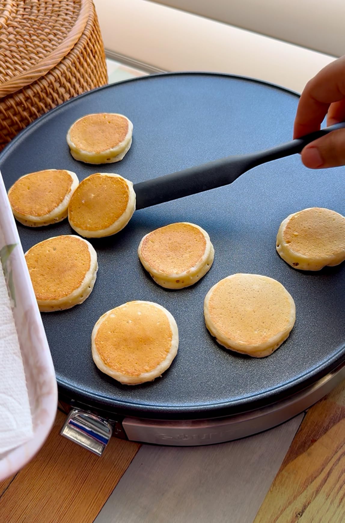 Gourmia 12-Inch Crepe Maker - Nonstick Electric Griddle for Pancakes, Omelets & More, Precise Temp Control with Indicator Lights, Includes Spatula & Batter Spreader, Quick Cleanup, Stainless Steel Trim customer photo 1