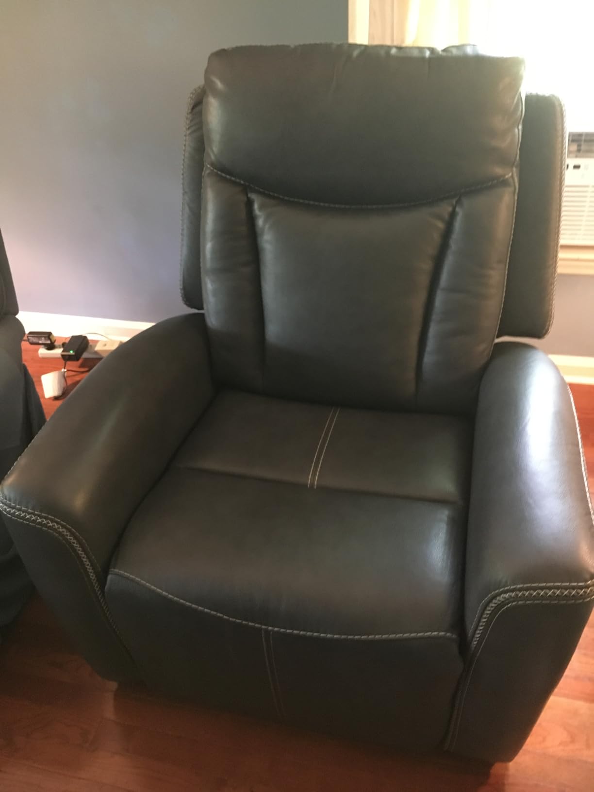 CHITA Genuine Leather Power Recliner Chair for Adults, Super Zero Gravity Recliner with Adjustable Power Headrest & USB/Type-C Ports, for Living Room, Bedroom & Home Theater, Light Gray customer photo 2