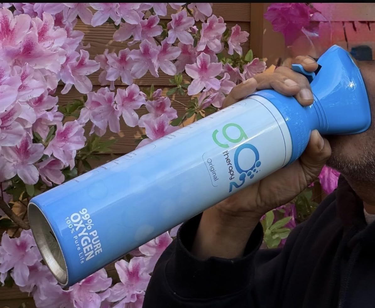 Portable Oxygen Canister 12L - Up to 450 Inhalations with Single Mouth & Nose Mask - Supplemental Oxygen for Sports, Travel, Altitude & Fitness customer photo 1