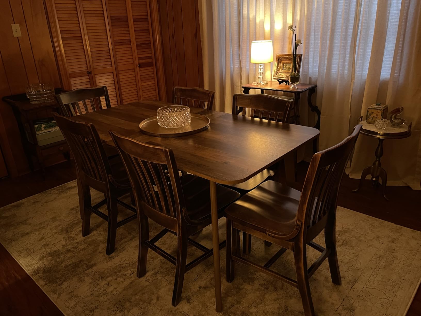 VASAGLE 55.1 in Dining Table for 4-6 People, Modern Kitchen Table, Heat-Resistant Tabletop, Quick Assembly, for Dining Room, Natural Walnut and Ink Black, Island Collection customer photo 2