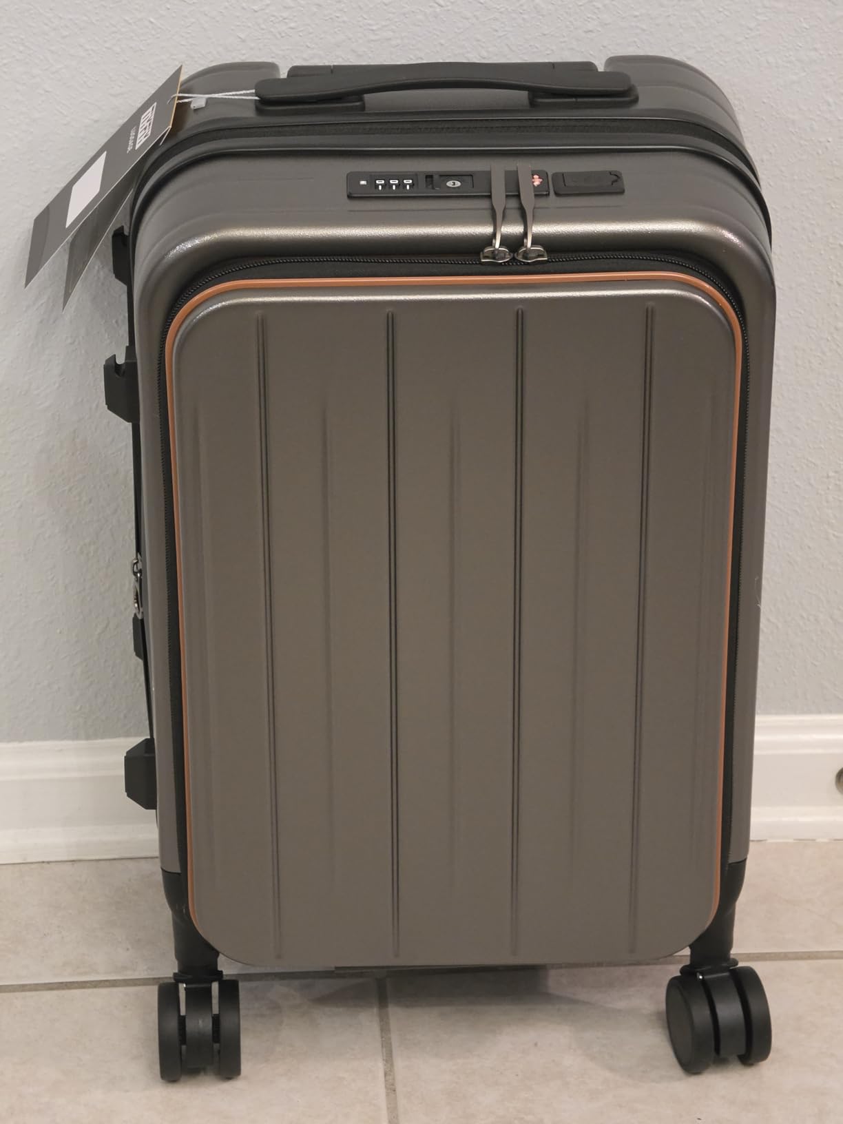 Carry On Luggage Airline Approved, 20 Inch Expandable PC HardShell Suitcase with Front Pocket, USB Charging Port, Hardside Case with Brake Spinner Wheels TSA Lock for Travel customer photo 2